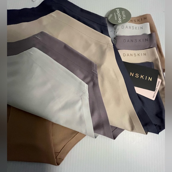 Danskin Super Slim and Thin Laser Cut Tech Sealed No-Show 5 pc Panties Set - Picture 8 of 13